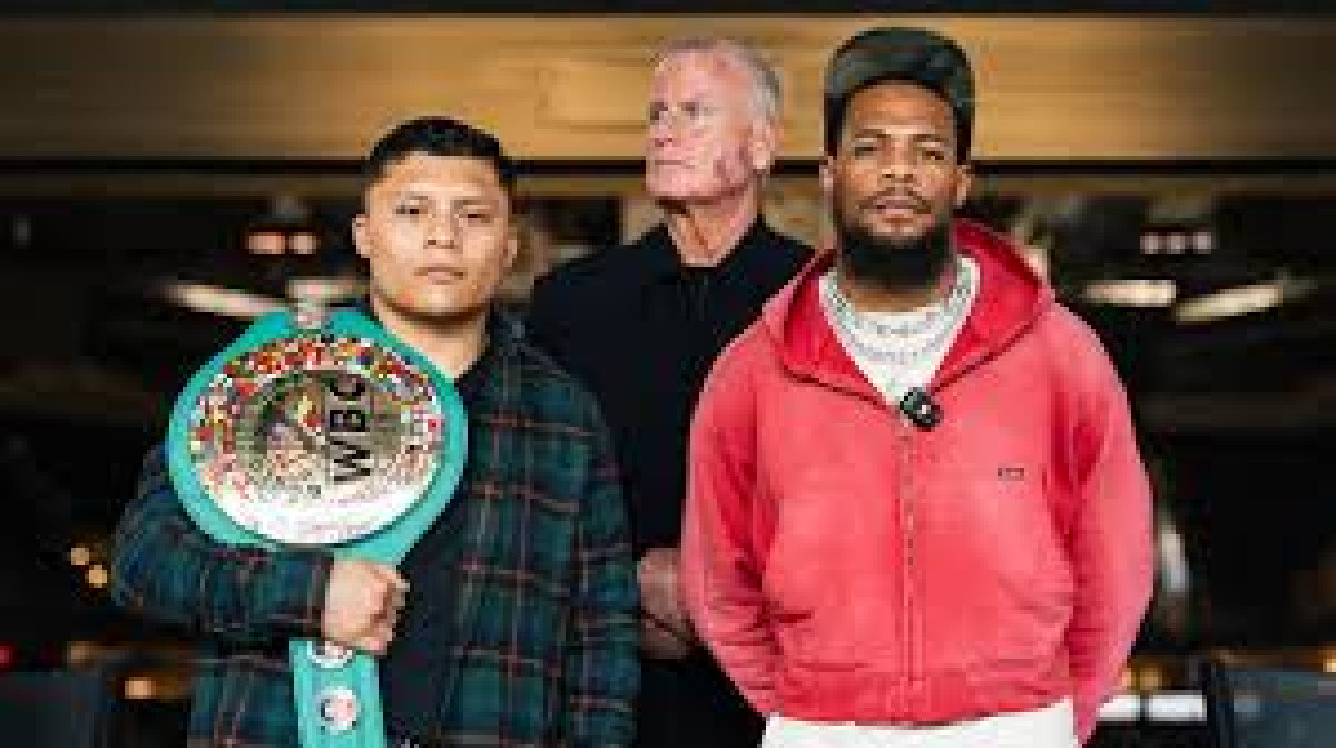 Исаак Крус - Ламони Роуч: «Питбуль» против «Потрошителя»