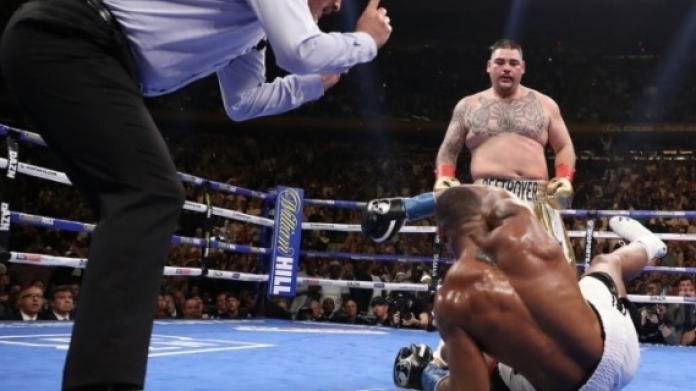 Энди Руис считает, что его противостоять с Энтони Джошуа заслуживает третьего боя