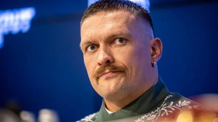 Льюис высоко оценил карьеру Александра Усика